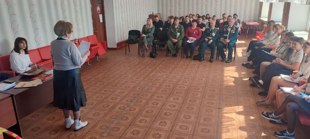 Мы память в сердце сохраним Мы память в сердце сохраним