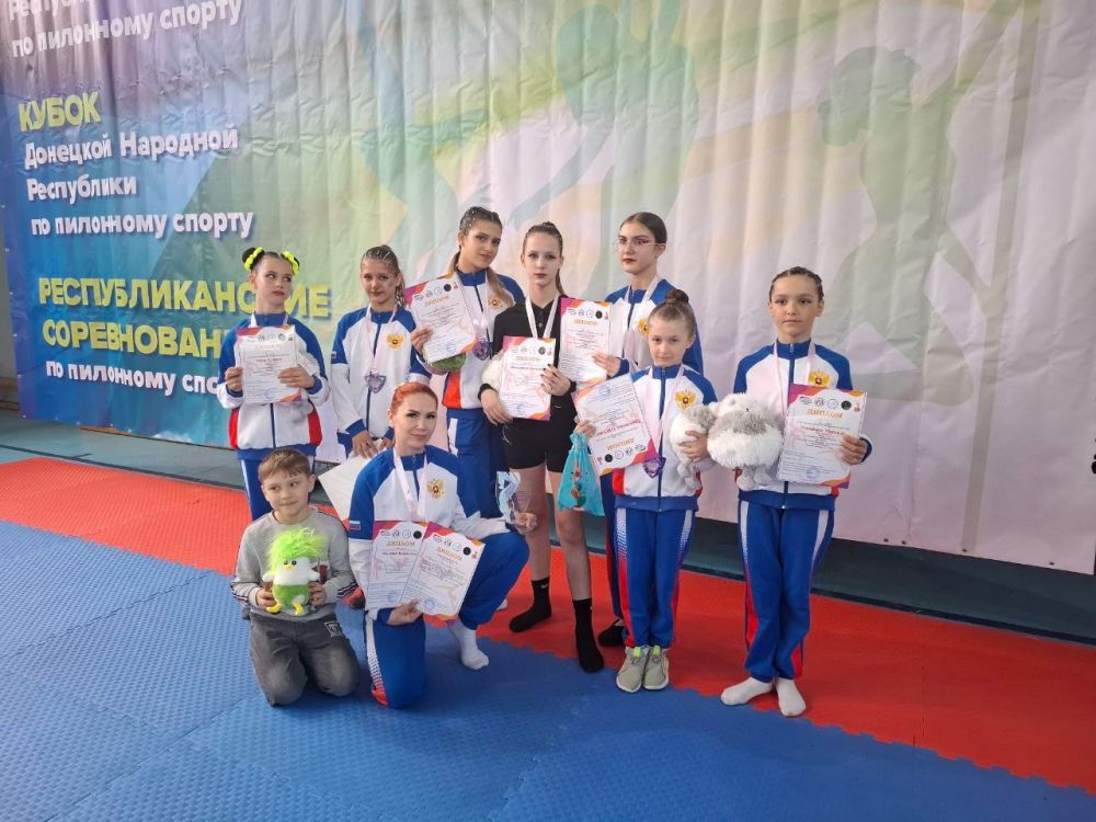 Чемпионат и Первенство ДНР по пилонному спорту: юные мариупольские спортсмены стали призерами Чемпионат и Первенство ДНР по пилонному спорту: юные мариупольские спортсмены стали призерами