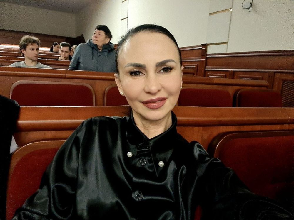 Друзья!. Сегодня приняла участие в мероприятии посвященному одиннадцатой годовщине провозглашения Акта о государственном суверенитете ДНР на котором участники клуба дипломатии "Легатус" реконструировали события... Друзья!. Сегодня приняла участие в мероприятии посвященному одиннадцатой годовщине провозглашения Акта о государственном суверенитете ДНР на котором участники клуба дипломатии "Легатус" реконструировали события...