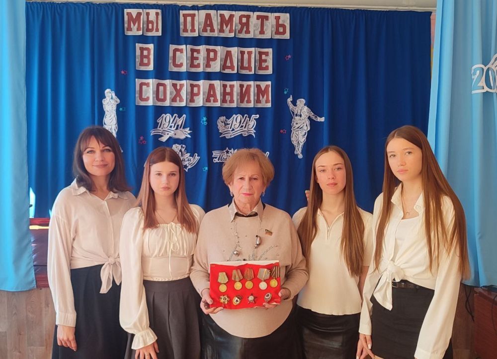 Мы память в сердце сохраним Мы память в сердце сохраним