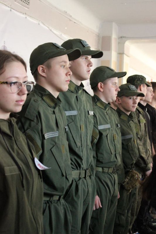 "Движение Первых", "Юнармия", "ВСКС" и "ВОИН" провели муниципальный этап Зарницы 2.0 в Макеевке "Движение Первых", "Юнармия", "ВСКС" и "ВОИН" провели муниципальный этап Зарницы 2.0 в Макеевке