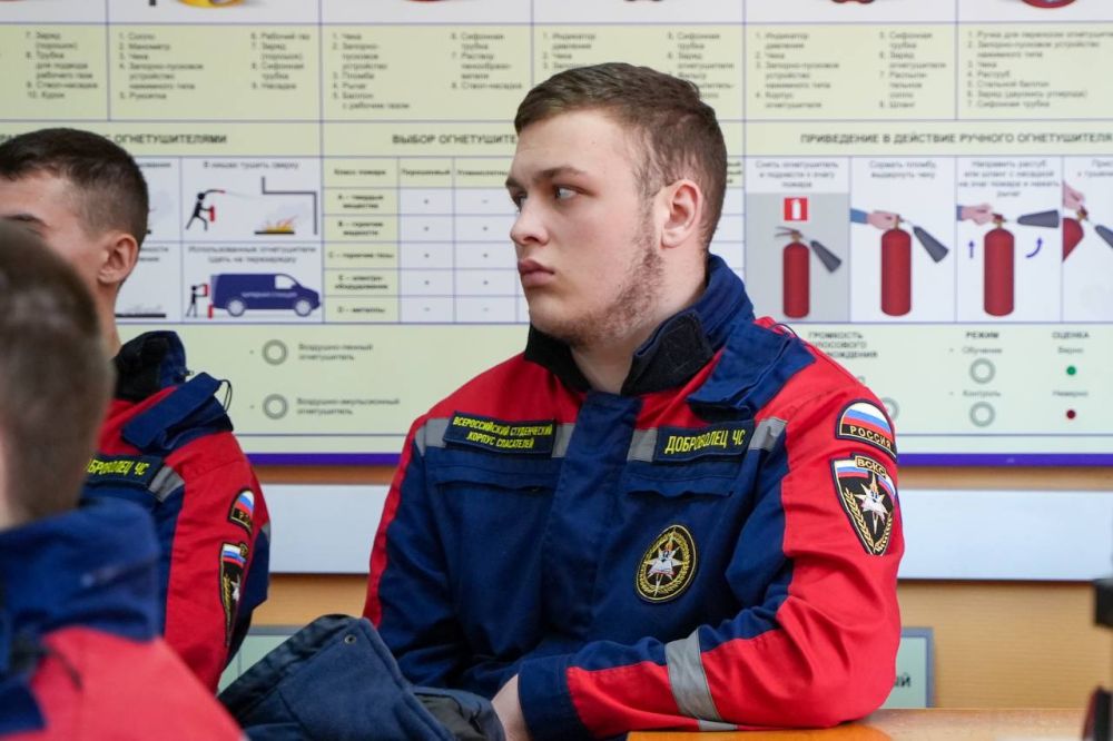 Студенты-спасатели из Владимирского, Воронежского, Донецкого, Запорожского, Карачаево-Черкесского, Луганского, Самарского, Тюменского и Челябинского региональных отделений ВСКС завершили прохождение профессиональной... Студенты-спасатели из Владимирского, Воронежского, Донецкого, Запорожского, Карачаево-Черкесского, Луганского, Самарского, Тюменского и Челябинского региональных отделений ВСКС завершили прохождение профессиональной...
