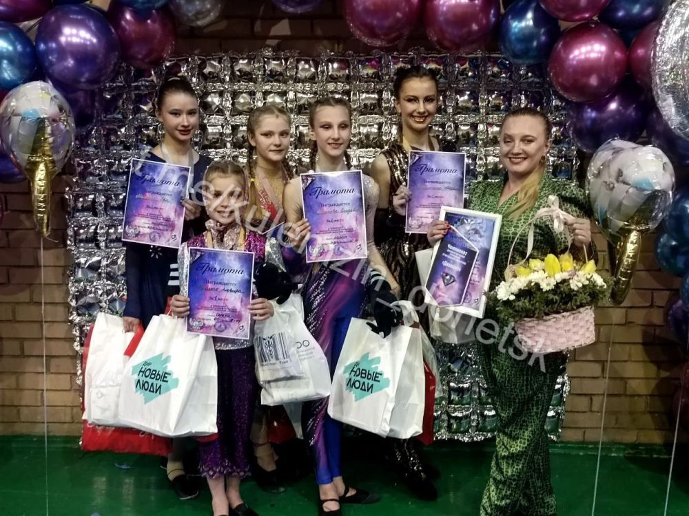 6 апреля состоялся чемпионат Донецкой Народной Республики по воздушной гимнастике «Диамант», организатором которого выступила Республиканская Федерация по воздушной гимнастике 6 апреля состоялся чемпионат Донецкой Народной Республики по воздушной гимнастике «Диамант», организатором которого выступила Республиканская Федерация по воздушной гимнастике
