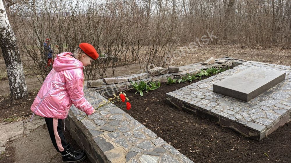 Алексей Кулемзин: В рамках акции «Будем помнить!» продолжаются мероприятия по благоустройству памятников и воинских захоронений, связанных с событиями Великой Отечественной войны Алексей Кулемзин: В рамках акции «Будем помнить!» продолжаются мероприятия по благоустройству памятников и воинских захоронений, связанных с событиями Великой Отечественной войны