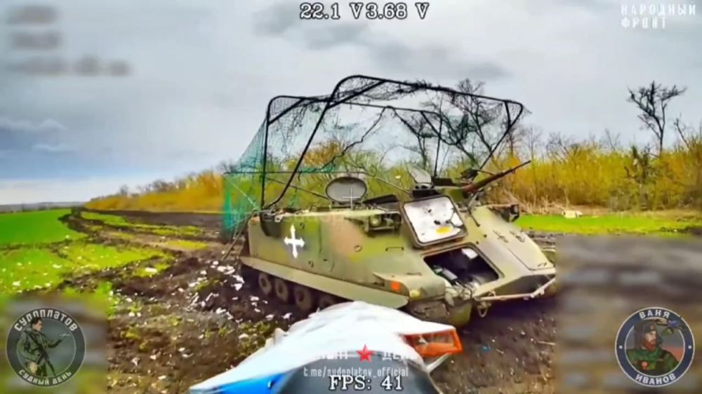 В ходе контратаки ВСУ под Покровском было подбито сразу несколько шведских БТР Pbv 302, а также бронеавтомобили Козак-7 и BATT UMG В ходе контратаки ВСУ под Покровском было подбито сразу несколько шведских БТР Pbv 302, а также бронеавтомобили Козак-7 и BATT UMG