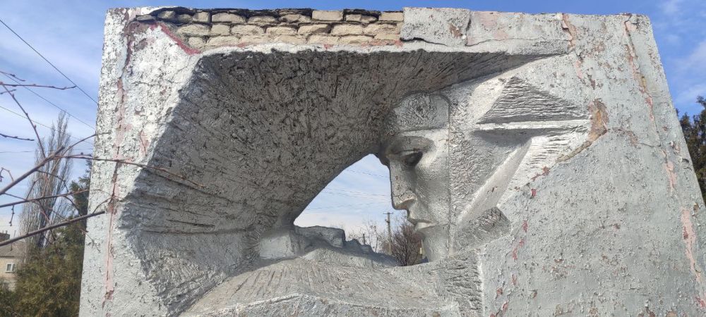 Александр Шатов: В Орлово-Ивановке идет капитальный ремонт мемориалов ВОВ Александр Шатов: В Орлово-Ивановке идет капитальный ремонт мемориалов ВОВ