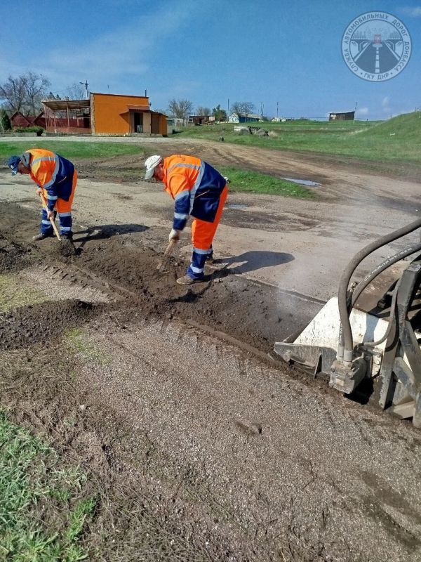 В "Службе автомобильных дорог Донбасса" подвели итоги работы предприятия в выходные дни В "Службе автомобильных дорог Донбасса" подвели итоги работы предприятия в выходные дни