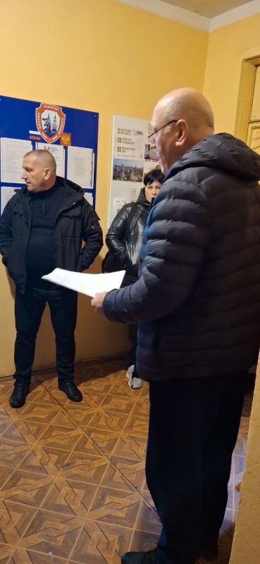 Сергей Желновач: 08.04.2025г. в пгт Луганское прошла встреча жителей поселка с представителями ГУП ДНР "ДОНСНАБКОМПЛЕКТ" Сергей Желновач: 08.04.2025г. в пгт Луганское прошла встреча жителей поселка с представителями ГУП ДНР "ДОНСНАБКОМПЛЕКТ"