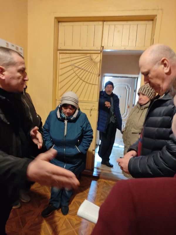 Сергей Желновач: 08.04.2025г. в пгт Луганское прошла встреча жителей поселка с представителями ГУП ДНР "ДОНСНАБКОМПЛЕКТ" Сергей Желновач: 08.04.2025г. в пгт Луганское прошла встреча жителей поселка с представителями ГУП ДНР "ДОНСНАБКОМПЛЕКТ"