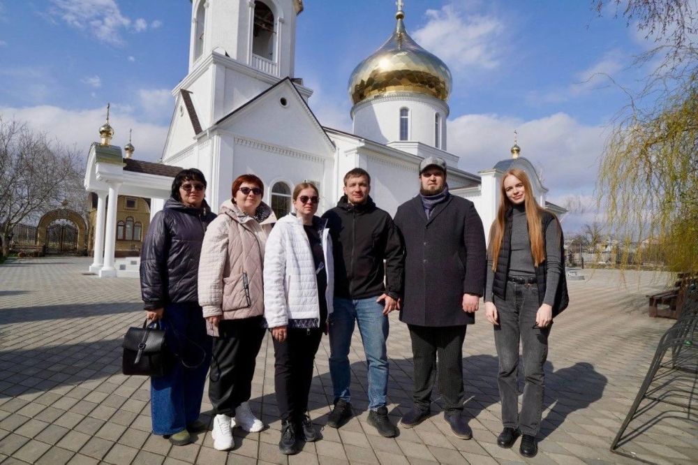 Работники архива из Муравленко помогали коллегам в Волновахе Работники архива из Муравленко помогали коллегам в Волновахе