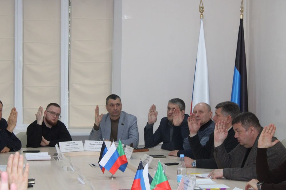 Роман Конев: Во вторник, 08 апреля 2025 года, провёл сорок шестое заседание Горловского городского совета Донецкой Народной Республики первого созыва Роман Конев: Во вторник, 08 апреля 2025 года, провёл сорок шестое заседание Горловского городского совета Донецкой Народной Республики первого созыва