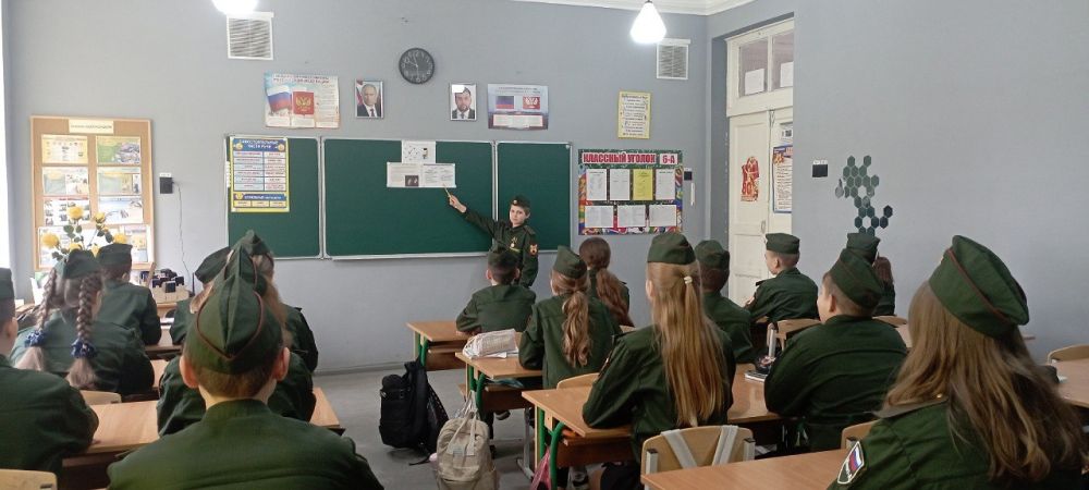 В школах Ждановки прошли занятия о правилах общения В школах Ждановки прошли занятия о правилах общения