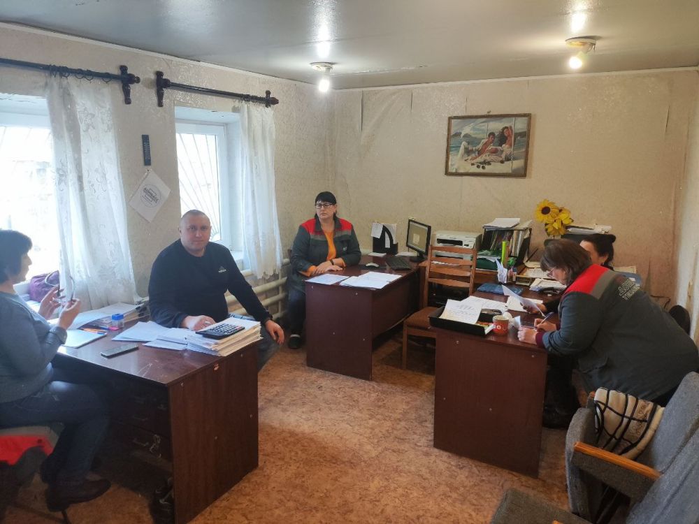 09042025 Председатель Волновахского муниципального совета Донецкой Народной Республики первого созыва, член партии "Единая Россия" Арсоев Таймураз Павлович провел прием граждан в г. Волноваха 09042025 Председатель Волновахского муниципального совета Донецкой Народной Республики первого созыва, член партии "Единая Россия" Арсоев Таймураз Павлович провел прием граждан в г. Волноваха