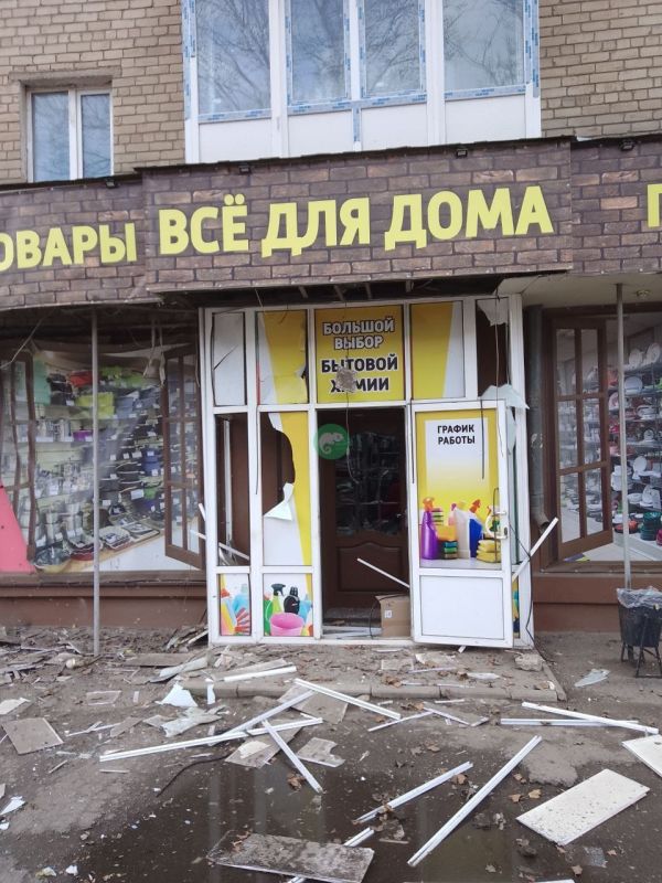 В результате атаки ВСУ на Горловку, осуществленной с применением беспилотного летательного аппарата, пострадали мирные жители В результате атаки ВСУ на Горловку, осуществленной с применением беспилотного летательного аппарата, пострадали мирные жители