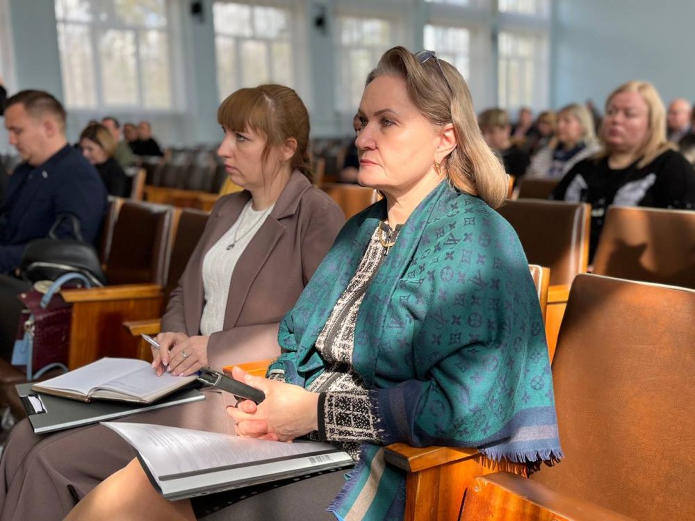 Александр Шатов: Аппаратное совещание в Администрации Шахтерского муниципального округа Донецкой Народной Республики Александр Шатов: Аппаратное совещание в Администрации Шахтерского муниципального округа Донецкой Народной Республики