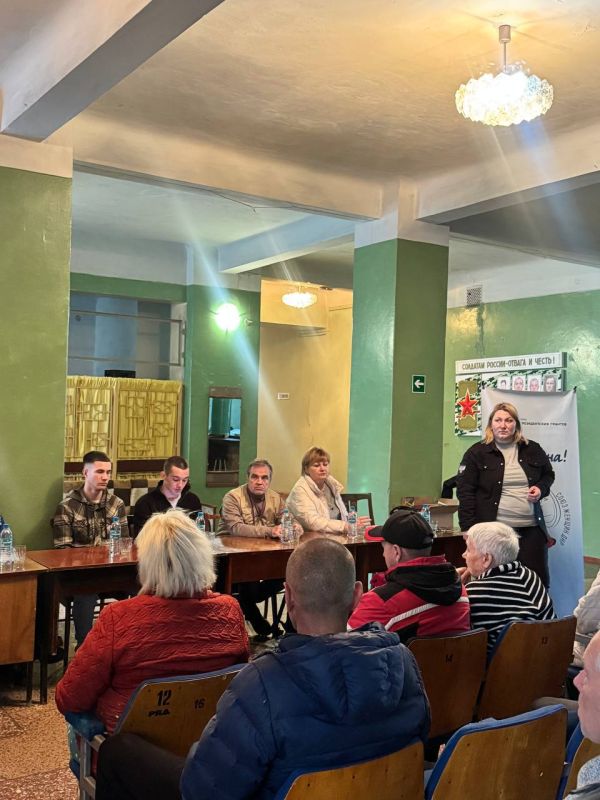 В Макеевке беженцам оказали юридическую и психологическую помощь В Макеевке беженцам оказали юридическую и психологическую помощь