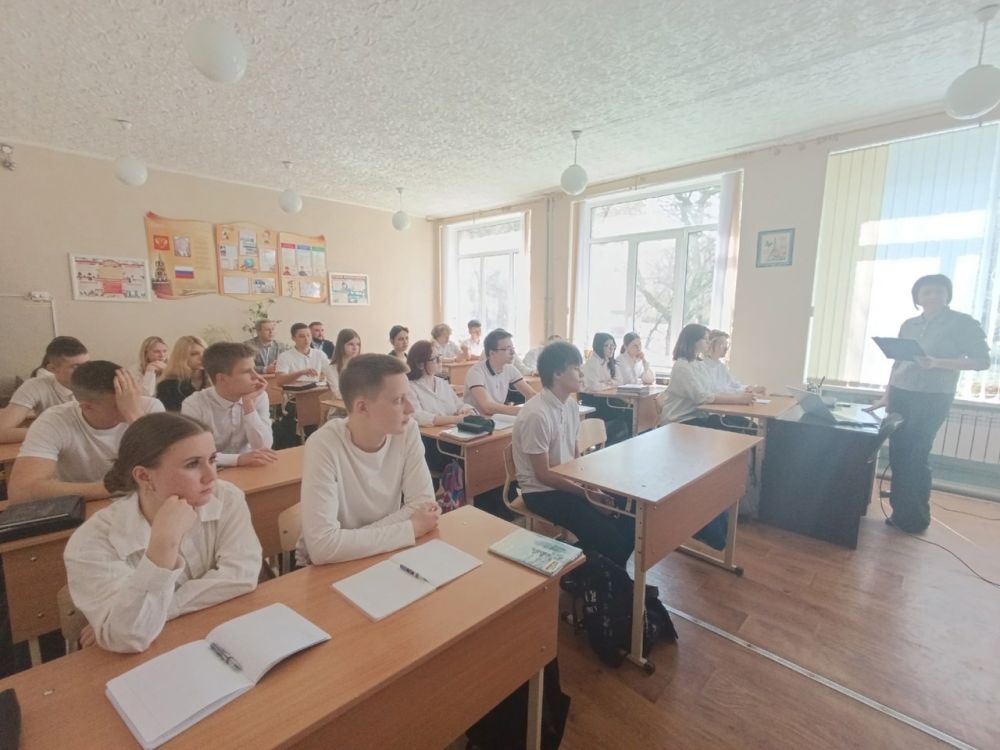Николай Михайлов: 9 апреля председатель Старобешевского муниципального совета ДНР Дмитрий Блинов принял участие в проведении урока-диспута по теме «История Крыма: вопросы и ответы» Николай Михайлов: 9 апреля председатель Старобешевского муниципального совета ДНР Дмитрий Блинов принял участие в проведении урока-диспута по теме «История Крыма: вопросы и ответы»