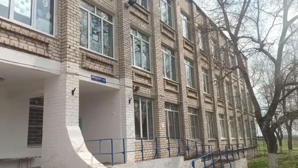 Василий Овчаров: Наш шеф-регион продолжает оказывать поддержку в проведении капитальных ремонтов в образовательных учреждениях муниципалитета Василий Овчаров: Наш шеф-регион продолжает оказывать поддержку в проведении капитальных ремонтов в образовательных учреждениях муниципалитета
