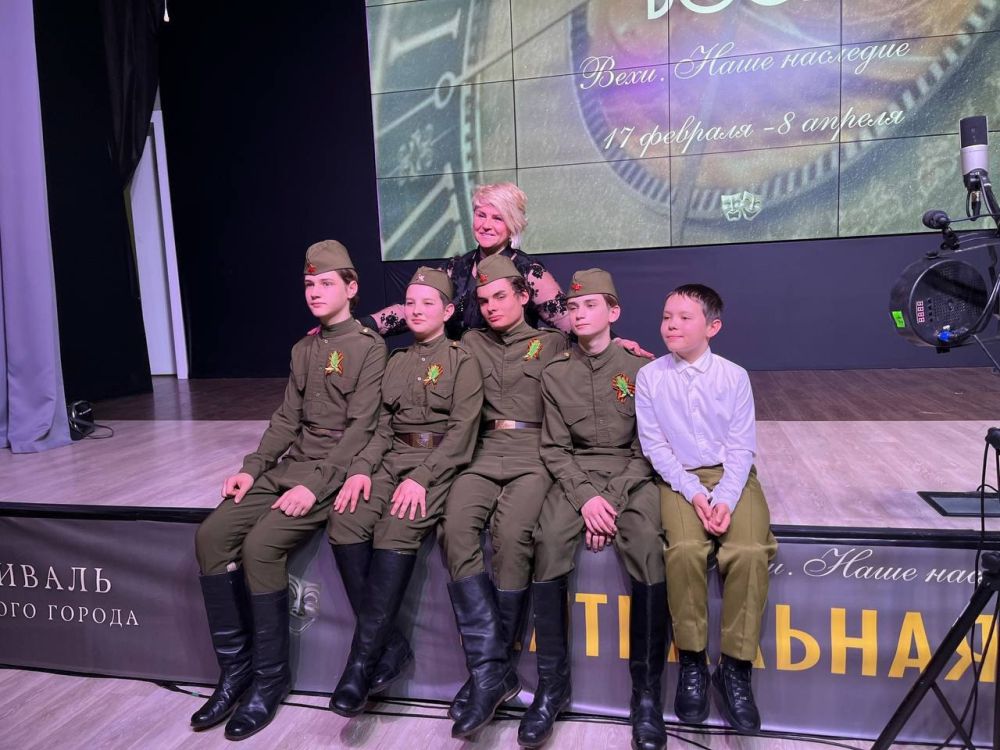 Сергей Ермаков: 8 апреля театральный коллектив #Осторожно_дети Дома творчества Снежного под руководством Виктории Васильченко блестяще выступил на V ежегодном Фестивале детских театральных коллективов «Театральная весна» в... Сергей Ермаков: 8 апреля театральный коллектив #Осторожно_дети Дома творчества Снежного под руководством Виктории Васильченко блестяще выступил на V ежегодном Фестивале детских театральных коллективов «Театральная весна» в...