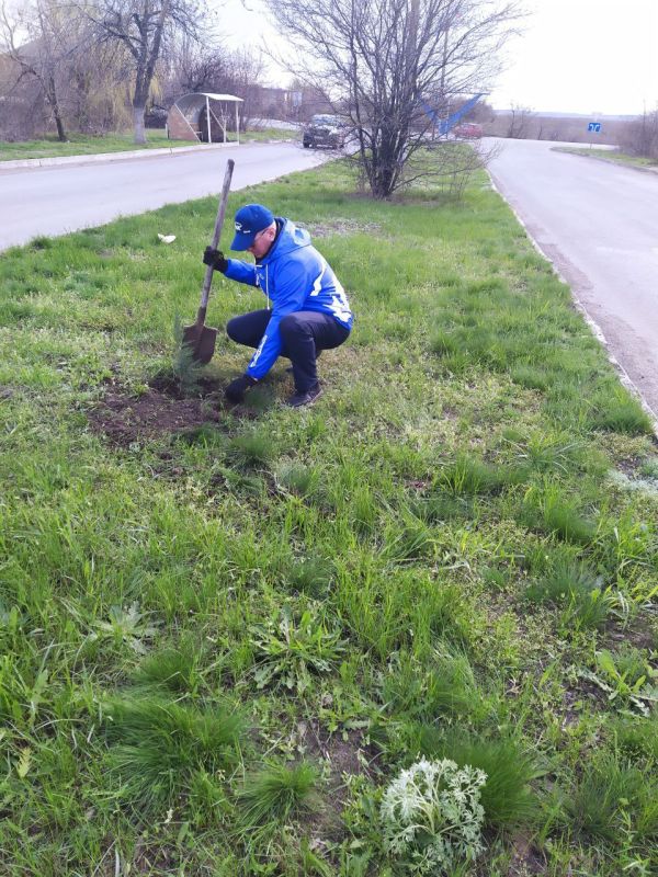 Сергей Желновач: По поручению Главы Донецкой Народной Республики Д.В. Пушилина на территории городского округа Дебальцево благоустроены въездные стелы и проведено озеленение данных территорий Сергей Желновач: По поручению Главы Донецкой Народной Республики Д.В. Пушилина на территории городского округа Дебальцево благоустроены въездные стелы и проведено озеленение данных территорий