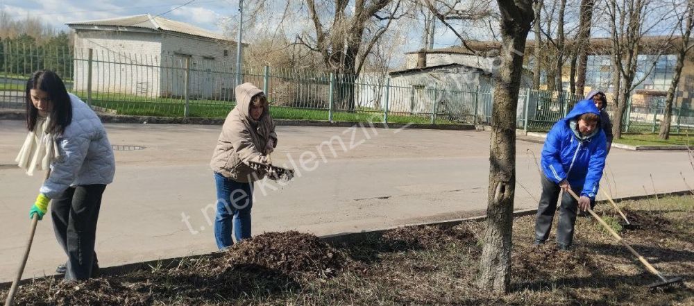 Акция «Чистый четверг» во всех районах Донецка! Акция «Чистый четверг» во всех районах Донецка!