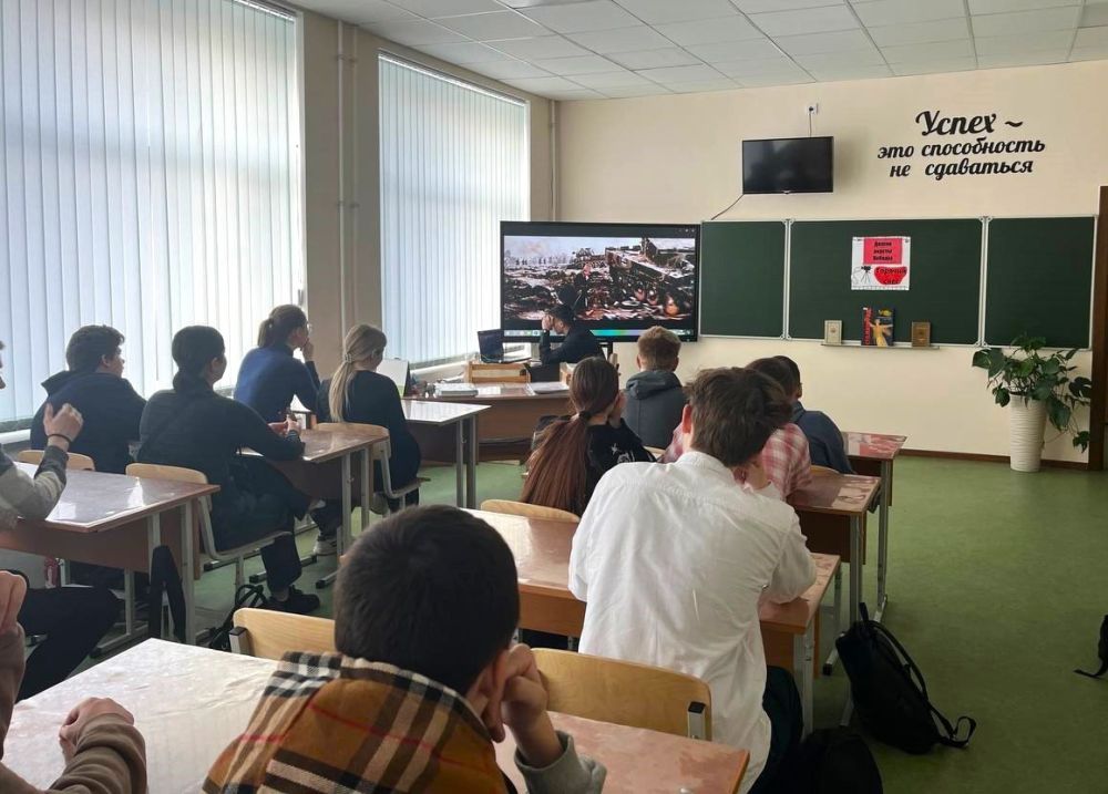 В библиотеках Снежного провели дни здоровья и памяти подвигов В библиотеках Снежного провели дни здоровья и памяти подвигов