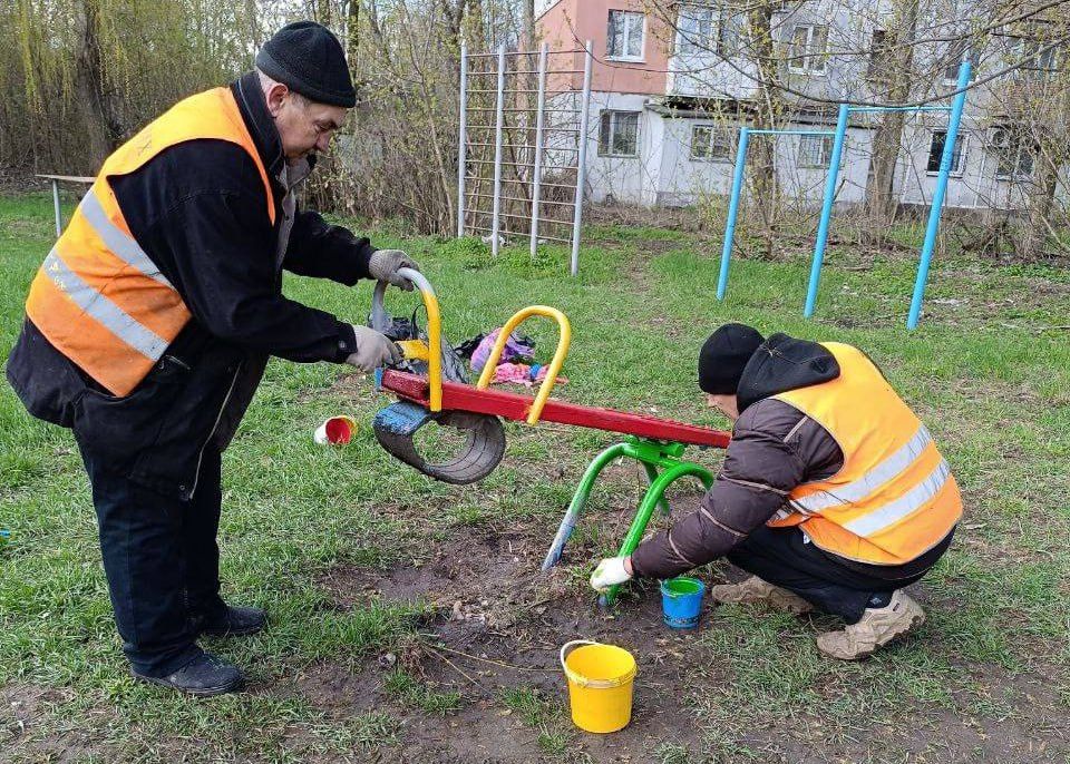 Иван Адамец: В Куйбышевском районе продолжается работа по благоустройству детских площадок Иван Адамец: В Куйбышевском районе продолжается работа по благоустройству детских площадок