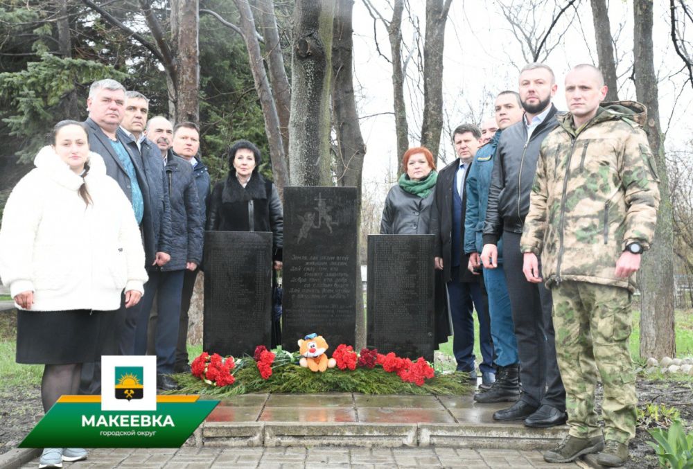 Александр Подгорный: Макеевчане почтили память жертв фашистских концлагерей Александр Подгорный: Макеевчане почтили память жертв фашистских концлагерей
