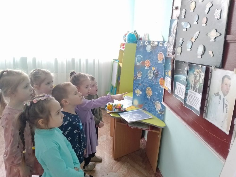 12 апреля страна отмечает "День Космонавтики" 12 апреля страна отмечает "День Космонавтики"