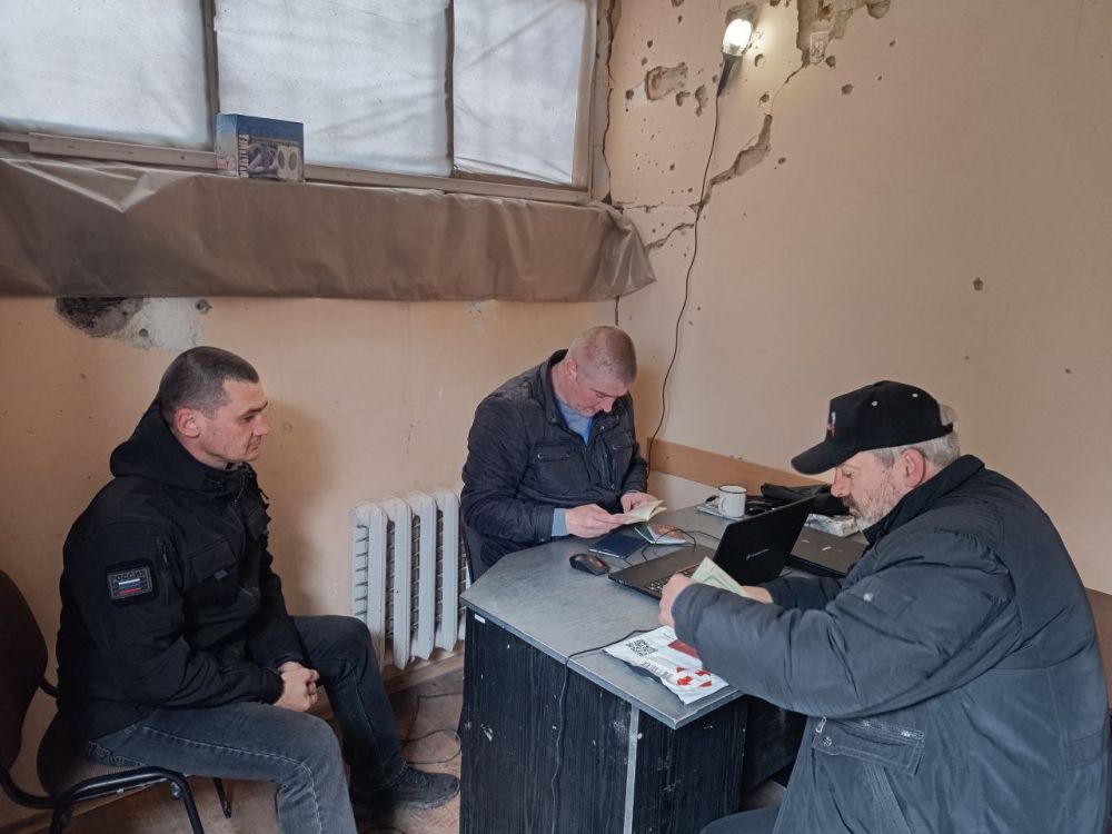 Пенсионная помощь рядом. В ответ на обращения жителей, по поручению главы муниципального образования Волновахский МО Константина Зинченко и председателя Волновахского муниципального совета, депутата от фракции «Единая... Пенсионная помощь рядом. В ответ на обращения жителей, по поручению главы муниципального образования Волновахский МО Константина Зинченко и председателя Волновахского муниципального совета, депутата от фракции «Единая...