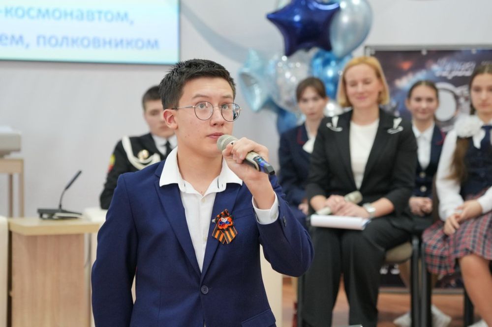 Ольга Колударова: В преддверии Дня космонавтики в Министерстве образования и науки ДНР при поддержке регионального отделения партии "Единая Россия" для школьников Республики состоялся телемост с Героем Российской Федерации... Ольга Колударова: В преддверии Дня космонавтики в Министерстве образования и науки ДНР при поддержке регионального отделения партии "Единая Россия" для школьников Республики состоялся телемост с Героем Российской Федерации...