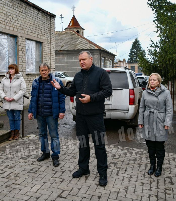 Алексей Кулемзин: Сегодня встретился с жителями села Луганское Петровского района, которое долгие годы находилось в прифронтовой зоне Алексей Кулемзин: Сегодня встретился с жителями села Луганское Петровского района, которое долгие годы находилось в прифронтовой зоне