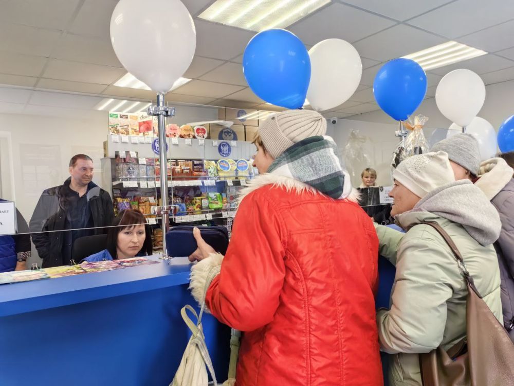 В микрорайоне "Невский", на пр. Ленина, сегодня открылось новое почтовое отделение В микрорайоне "Невский", на пр. Ленина, сегодня открылось новое почтовое отделение