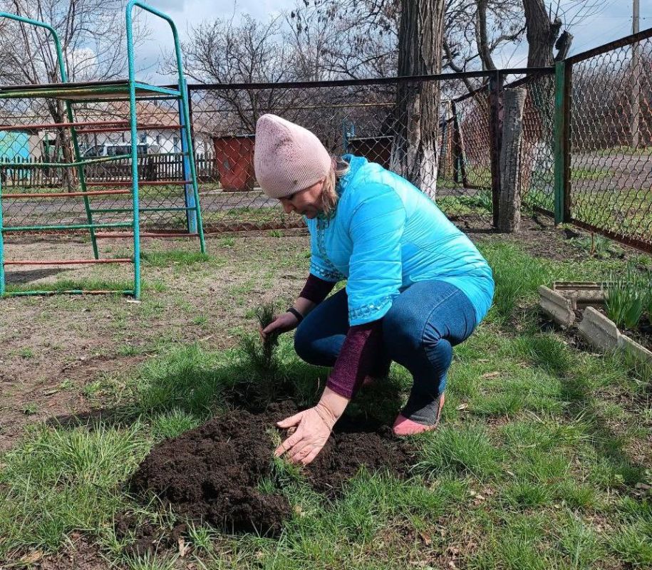 Снежнянцы отдали частичку благодарности и тепла героям Снежнянцы отдали частичку благодарности и тепла героям