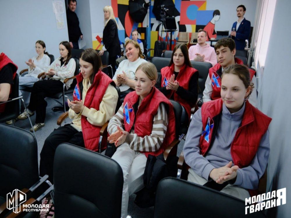 Молодёжка Горловки приняла участие в космическом телемосте «Кузбасс — Донбасс» Молодёжка Горловки приняла участие в космическом телемосте «Кузбасс — Донбасс»