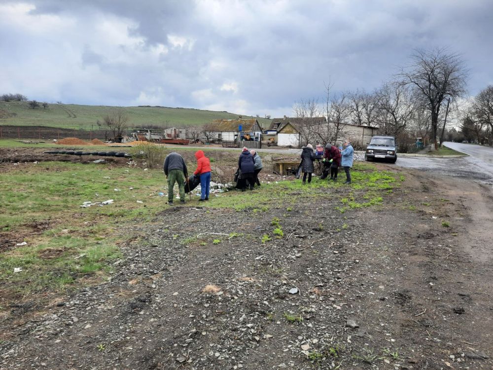 Николай Михайлов: Во исполнение Поручения Главы Донецкой Народной Республики Дениса Владимировича Пушилина, по партийному проекту «Городская среда», в рамках двухмесячника по благоустройству населенных пунктов в... Николай Михайлов: Во исполнение Поручения Главы Донецкой Народной Республики Дениса Владимировича Пушилина, по партийному проекту «Городская среда», в рамках двухмесячника по благоустройству населенных пунктов в...
