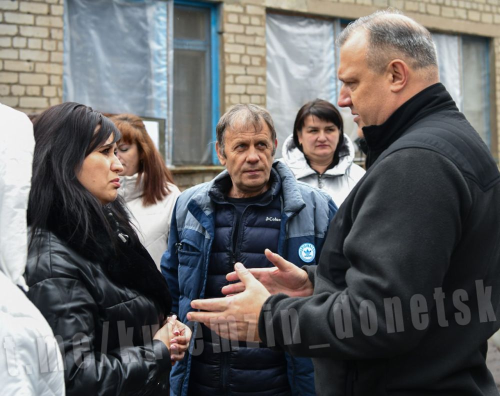 Алексей Кулемзин: Сегодня встретился с жителями села Луганское Петровского района, которое долгие годы находилось в прифронтовой зоне Алексей Кулемзин: Сегодня встретился с жителями села Луганское Петровского района, которое долгие годы находилось в прифронтовой зоне