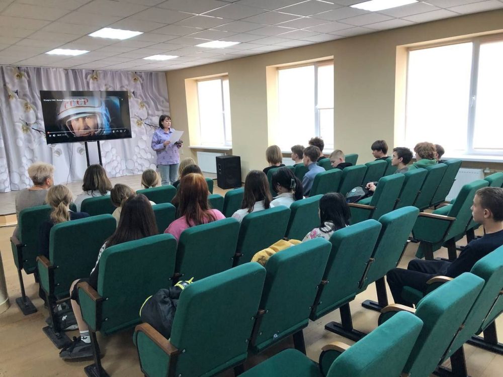 В центре культуры и досуга Ждановки прошло мероприятие ко Дню космонавтики В центре культуры и досуга Ждановки прошло мероприятие ко Дню космонавтики