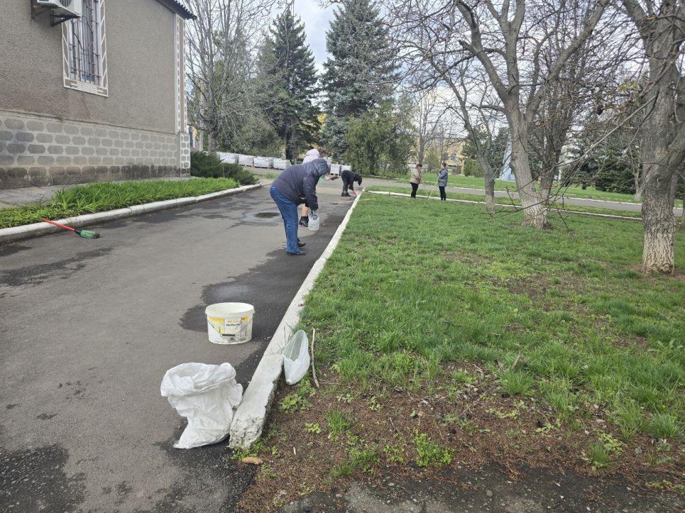 Николай Михайлов: Во исполнение Поручения Главы Донецкой Народной Республики Дениса Владимировича Пушилина, по партийному проекту «Городская среда», в рамках двухмесячника по благоустройству населенных пунктов в... Николай Михайлов: Во исполнение Поручения Главы Донецкой Народной Республики Дениса Владимировича Пушилина, по партийному проекту «Городская среда», в рамках двухмесячника по благоустройству населенных пунктов в...