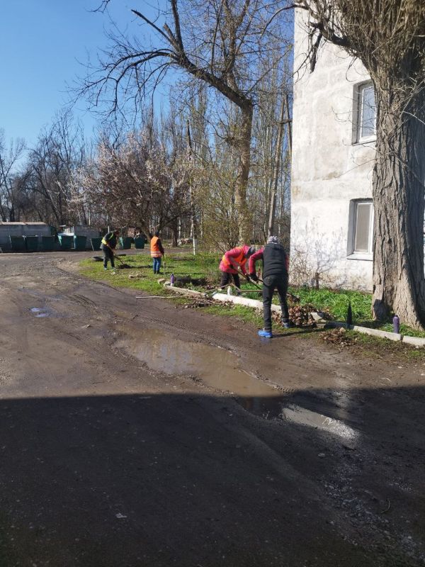 11 апреля в городском округе Енакиево состоялся санитарный день 11 апреля в городском округе Енакиево состоялся санитарный день
