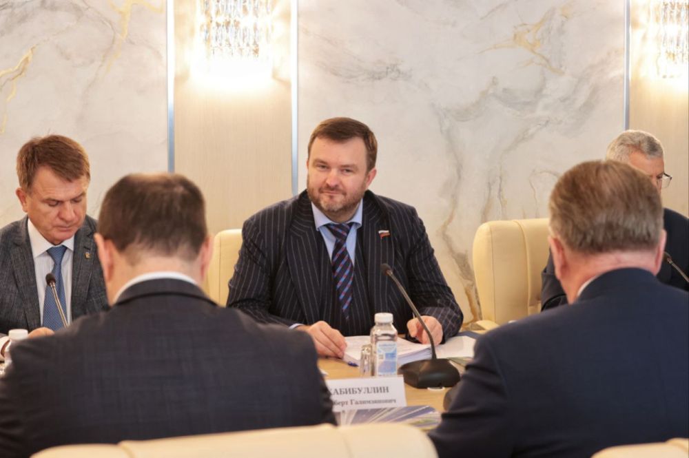 Владимир Константинов: На заседании Комиссии Совета законодателей России по вопросам интеграции новых субъектов Российской Федерации в правовую систему РФ обсудили развитие местного самоуправления, а также ряд... Владимир Константинов: На заседании Комиссии Совета законодателей России по вопросам интеграции новых субъектов Российской Федерации в правовую систему РФ обсудили развитие местного самоуправления, а также ряд...