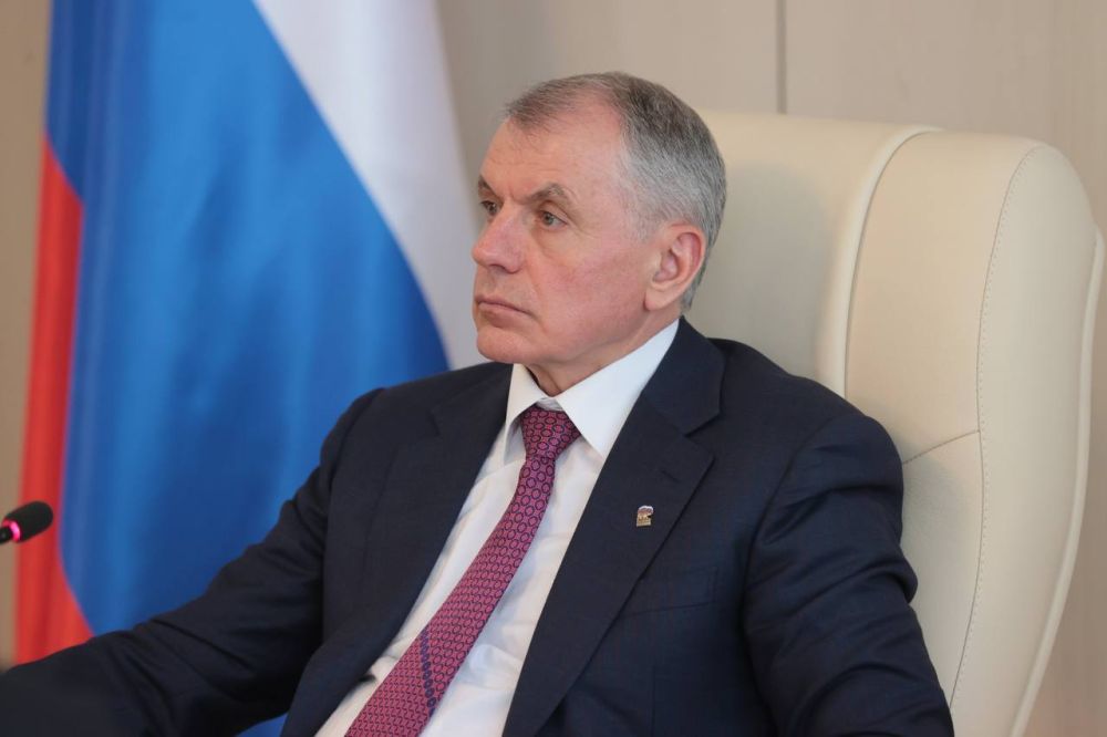 Константин Кузьмин: В Государственном Совете Республики Крым состоялось заседание комиссии Совета законодателей по вопросам интеграции новых субъектов Российской Федерации в правовую систему Российской Федерации Константин Кузьмин: В Государственном Совете Республики Крым состоялось заседание комиссии Совета законодателей по вопросам интеграции новых субъектов Российской Федерации в правовую систему Российской Федерации