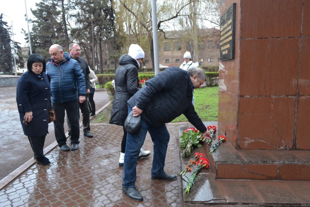 11 апреля во всем мире вспоминают одну из самых трагичных страниц истории человечества – Международный день освобождения узников фашистских концлагерей 11 апреля во всем мире вспоминают одну из самых трагичных страниц истории человечества – Международный день освобождения узников фашистских концлагерей
