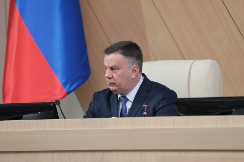 Председатель Народного Совета ДНР Константин Кузьмин принял участие в семинаре законодательных органов и представительных органов местного самоуправления воссоединенных субъектов России, который прошел в Крыму Председатель Народного Совета ДНР Константин Кузьмин принял участие в семинаре законодательных органов и представительных органов местного самоуправления воссоединенных субъектов России, который прошел в Крыму