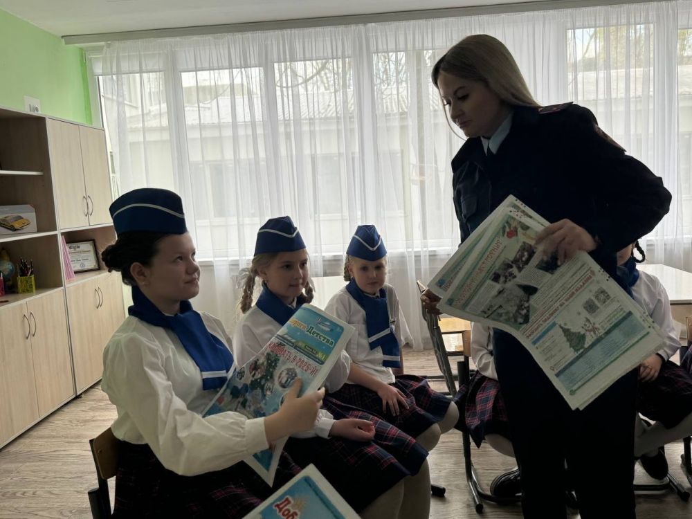 Госавтоинспекторы провели урок безопасности для школьников Госавтоинспекторы провели урок безопасности для школьников
