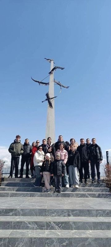 Ребята Ждановки посетили Самбекские высоты Ребята Ждановки посетили Самбекские высоты