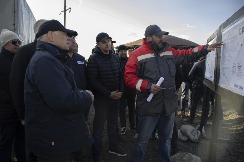 Председатель правления «Автодора» Вячеслав Петушенко и Глава ДНР Денис Пушилин проверил ход восстановления объектов дорожной инфраструктуры в ДНР Председатель правления «Автодора» Вячеслав Петушенко и Глава ДНР Денис Пушилин проверил ход восстановления объектов дорожной инфраструктуры в ДНР