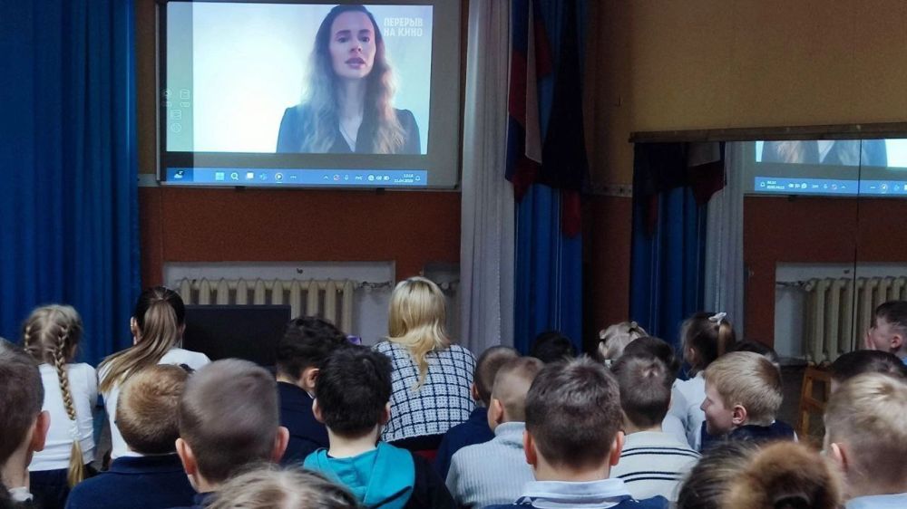 В начальной школе Ждановки прошел показ тематических фильмов ко Дню освобождения узников концлагерей В начальной школе Ждановки прошел показ тематических фильмов ко Дню освобождения узников концлагерей