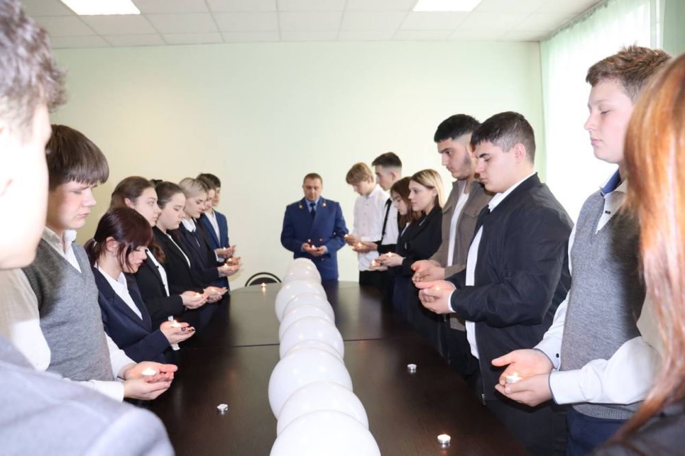 В современном календаре есть немало памятных дат, связанных с трагическими страницами мировой истории В современном календаре есть немало памятных дат, связанных с трагическими страницами мировой истории