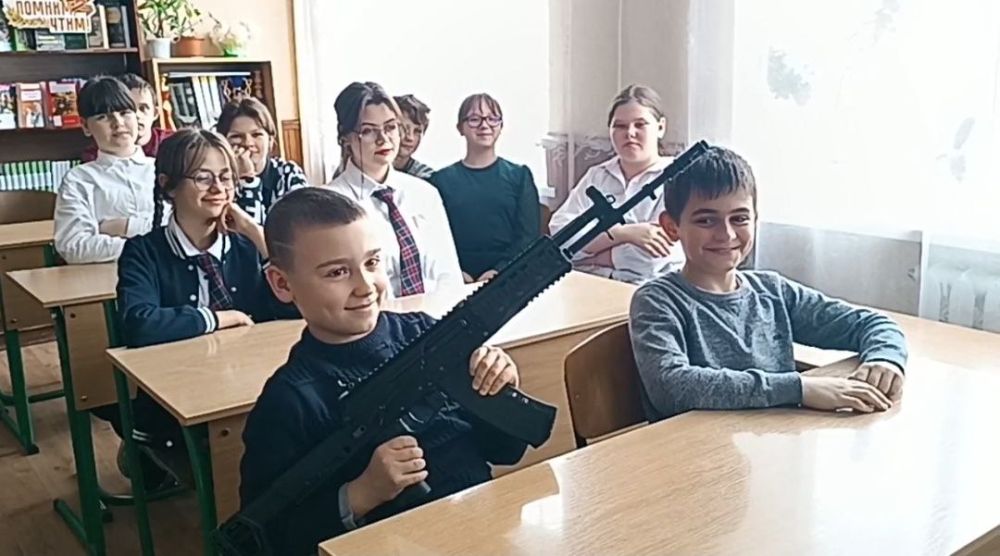 В Докучаевске прошла встреча активистов «Движение Первых» с участниками специальной военной операции в рамках Года защитника Отечества В Докучаевске прошла встреча активистов «Движение Первых» с участниками специальной военной операции в рамках Года защитника Отечества